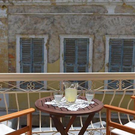Oisyra Boutique Suites แอร์มูโปลี ภายนอก รูปภาพ